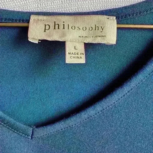 Philosophy women’s size L, navy top - Picture 4 of 4